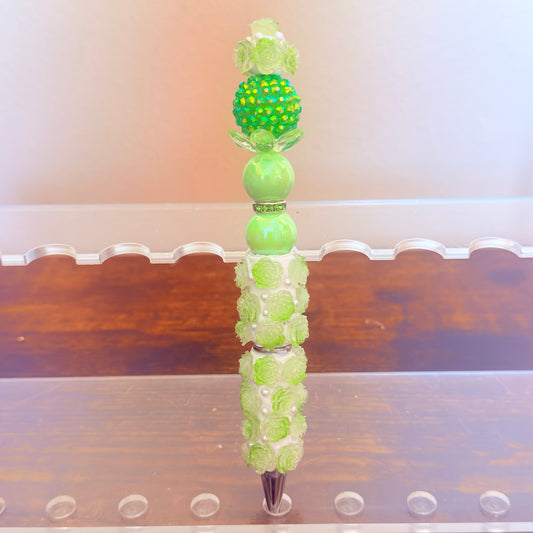 Enchanted Green Rose Beaded Pen – Bloom With Every Word